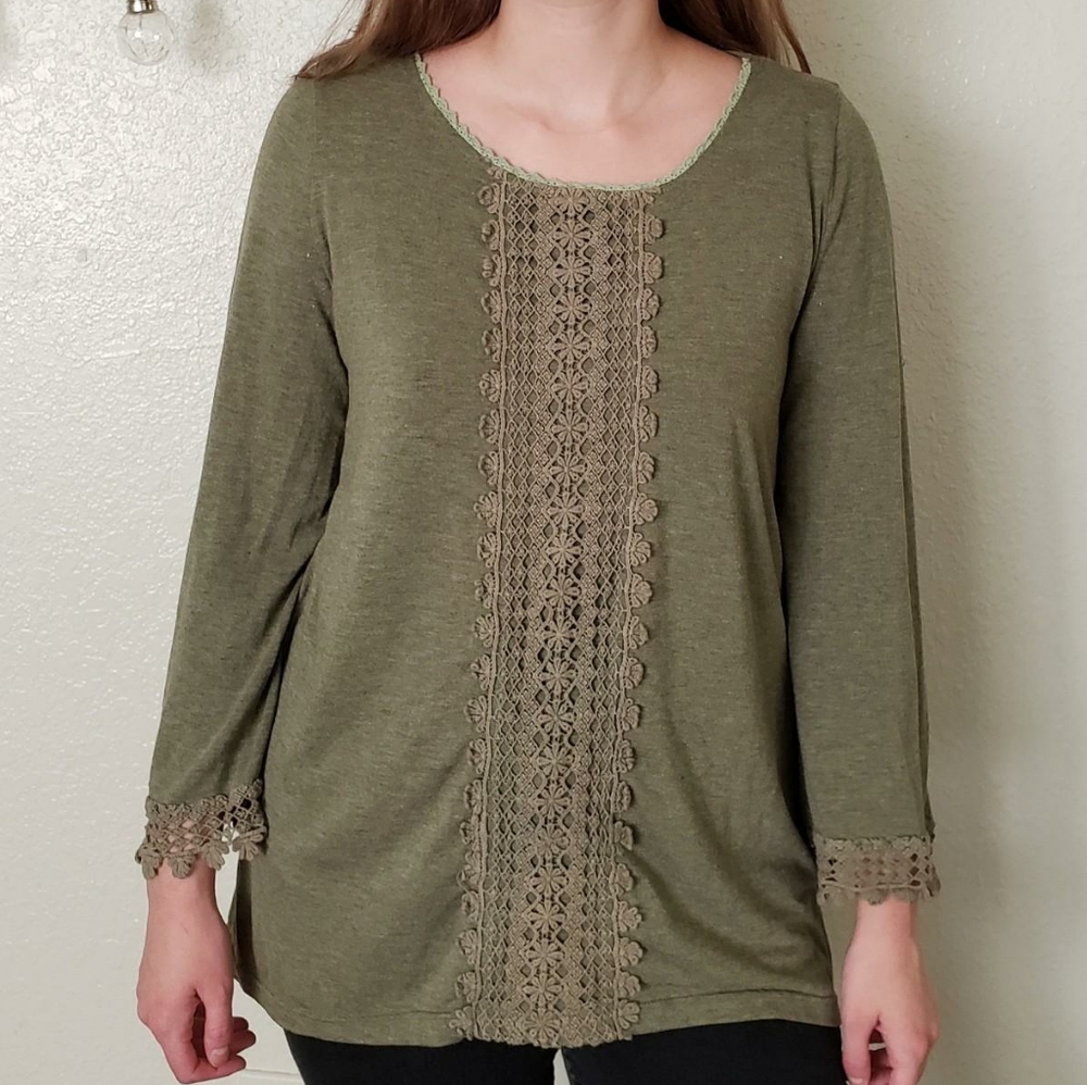 Altar'd State Sage Green Boho Earthy Long Sleeve Top Size Medium